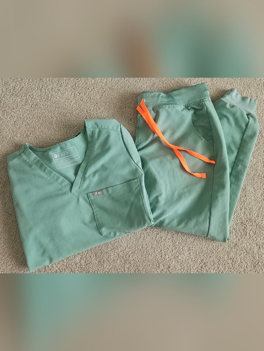 FIGS Women’s Jade Scrubs